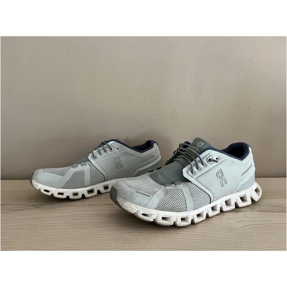 ON CLOUD 5 Running Shoes in Surf/Cobble US 8